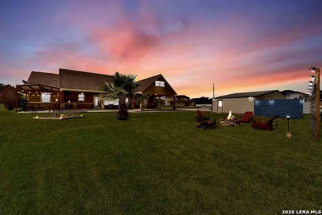 300 Rose Meadow Dr, La Vernia, TX 78121 - #2