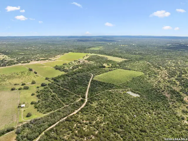 547 County Road 3401, Hondo, TX 78861 - #1