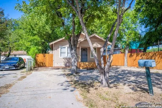 427 Goodrich, San Antonio, TX 78201 - #3
