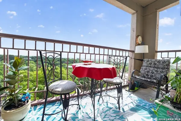 1 Towers Park Ln #701, San Antonio, TX 78209