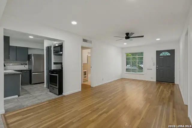707 Sumner Dr, San Antonio, TX 78209 - #2