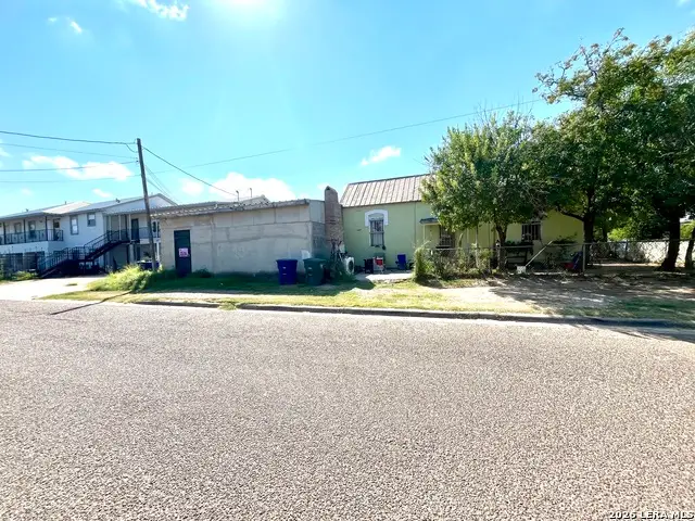 1619 Convent Ave, Laredo, TX 78040 - #3
