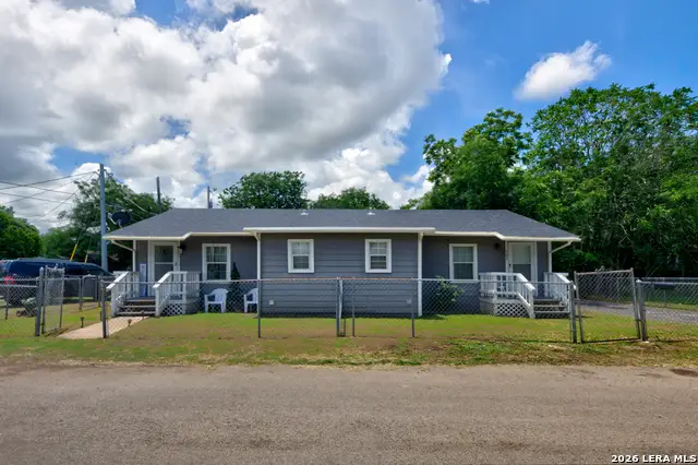 502 -504 Shannon Ave., Seguin, TX 78155 - #1