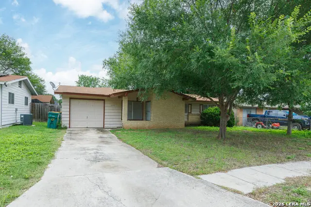 202 Brenda Dr, Converse, TX 78109 - #2