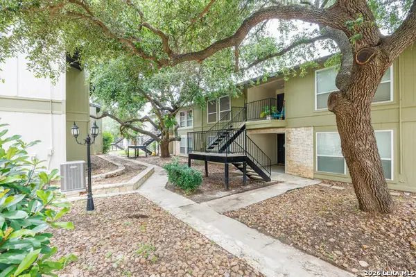 100 Lorenz Rd #APT 1110, San Antonio, TX 78209