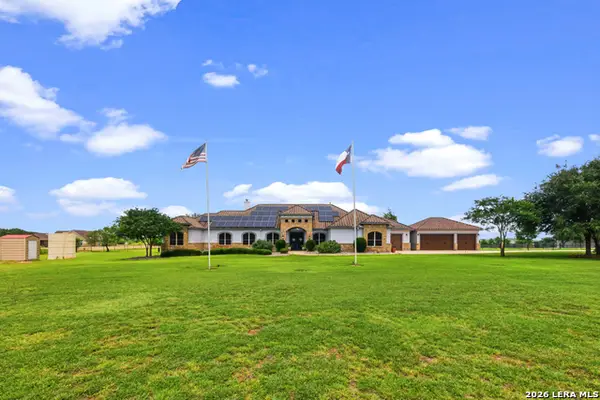 2101 Oak Valley Dr, New Braunfels, TX 78132