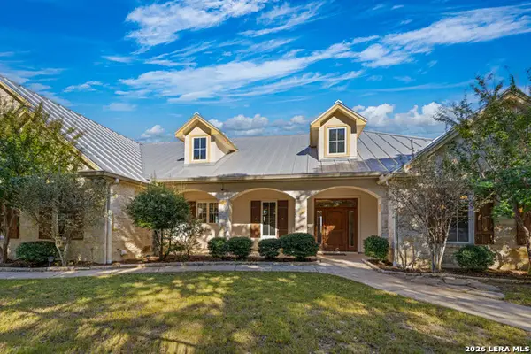 326 River Valley Rd, Ingram, TX 78025