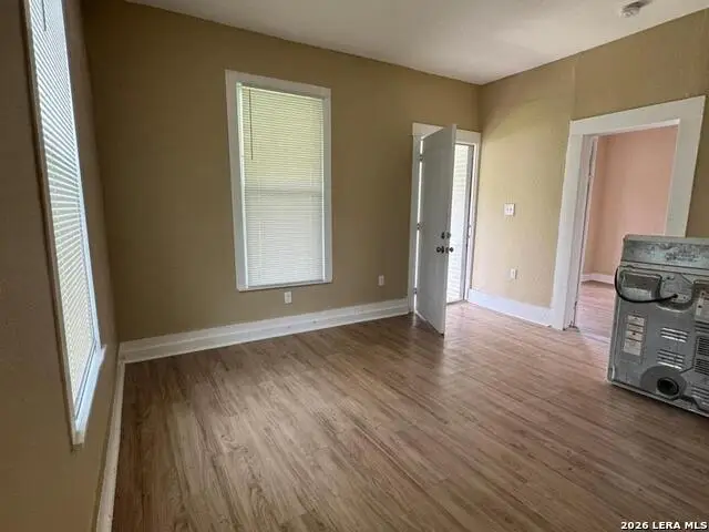 326 Stonewall St, San Antonio, TX 78214 - #3