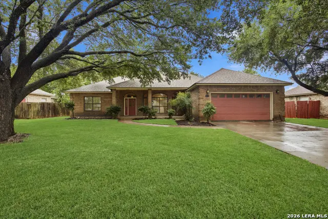 1073 Memorial Cir, New Braunfels, TX 78130 - #1