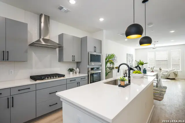 719 E Locust #2108, San Antonio, TX 78212 - #2