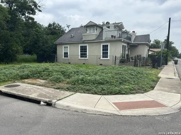 727 S Trinity St, San Antonio, TX 78207