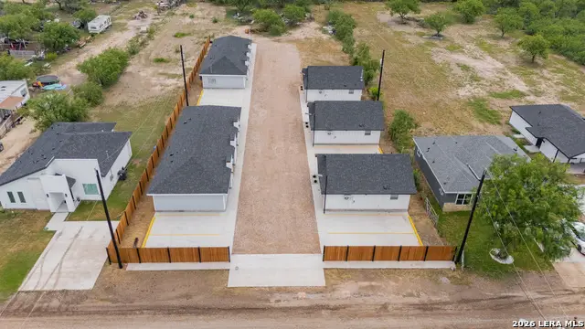 221 Dub Dr, Eagle Pass, TX 78852 - #2