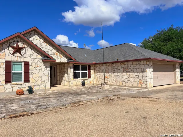129 Rapids Cir, Bandera, TX 78003 - #1