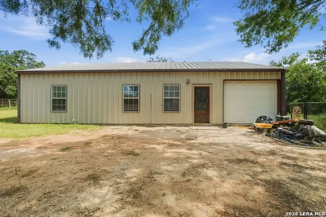 909 County Road 669, Devine, TX 78016 - #2