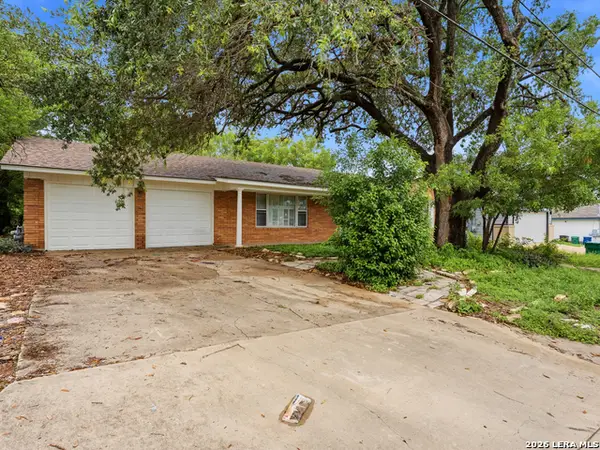 2735 Waleetka St, San Antonio, TX 78210