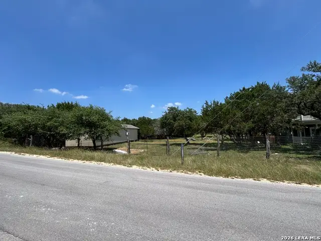 646 April Dr, Canyon Lake, TX 78133 - #3