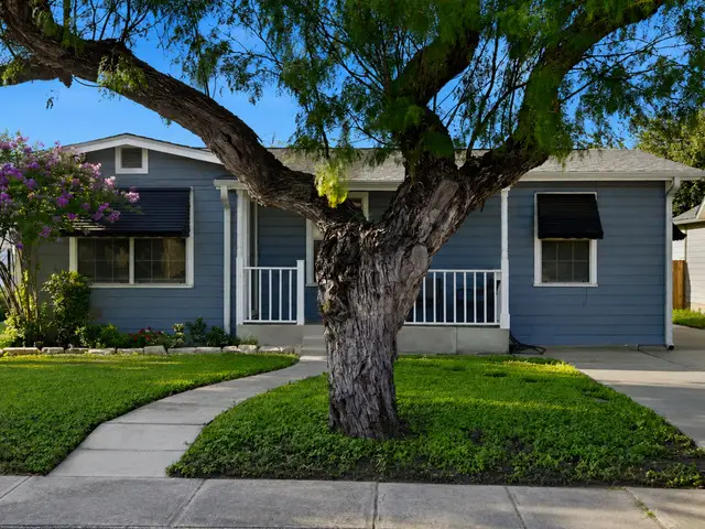 663 W Pyron Ave, San Antonio, TX 78221 - #2