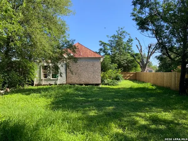 127 Fredonia St, San Antonio, TX 78203
