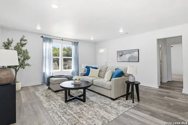 943 S San Eduardo, San Antonio, TX 78237