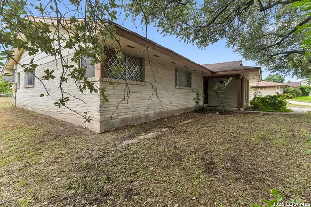 10801 Pinehill St, San Antonio, TX 78230 - #3