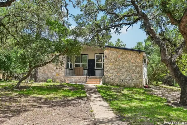 31320 Sunlight Dr, Bulverde, TX 78163