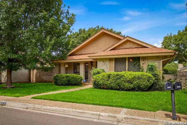3711 Hunters Cir, San Antonio, TX 78230 - #3