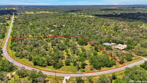 1440 Clear Lake Loop, Poteet, TX 78065