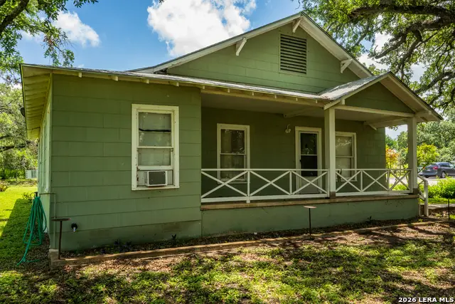 502 S Orange St, Sabinal, TX 78881 - #1