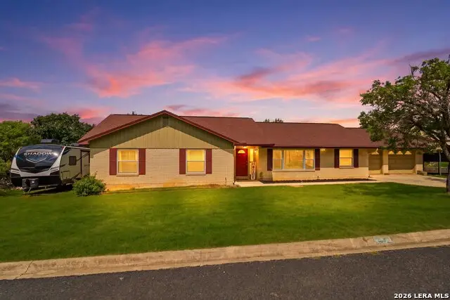 210 Poco Vista Dr, Kerrville, TX 78028 - #1