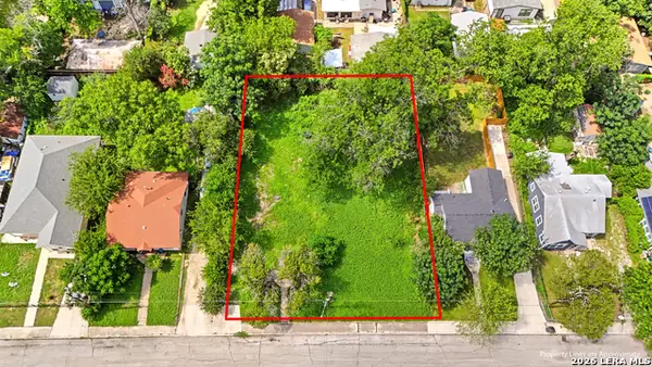2143 E Crockett St, San Antonio, TX 78202