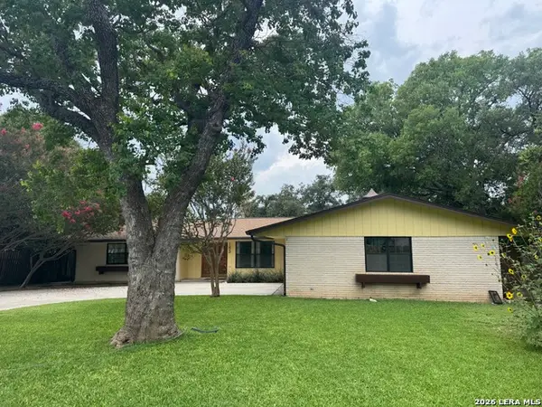 153 Trillium Ln, Castle Hills, TX 78213