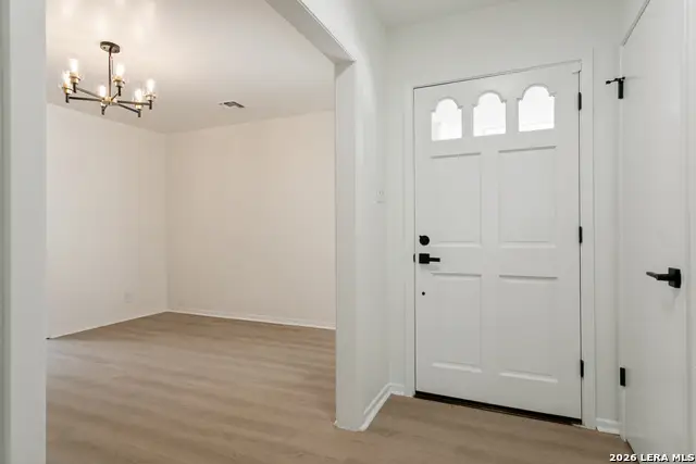 108 Patrick Henry Dr, Schertz, TX 78154 - #3