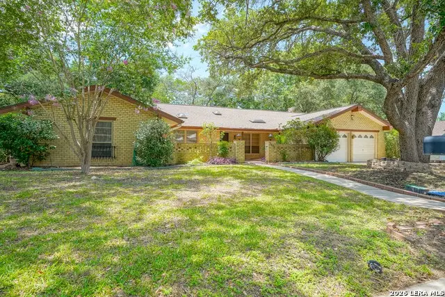 5645 Parkcrest Dr, Windcrest, TX 78239 - #2