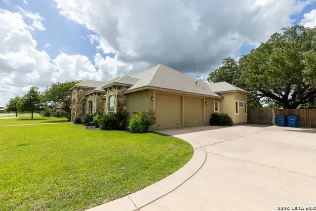 1640 Camden Ln, Pleasanton, TX 78064 - #3