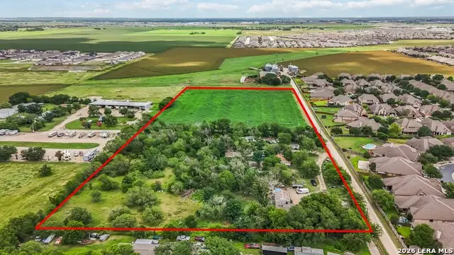 3275 N State Highway 46, Seguin, TX 78155 - #1