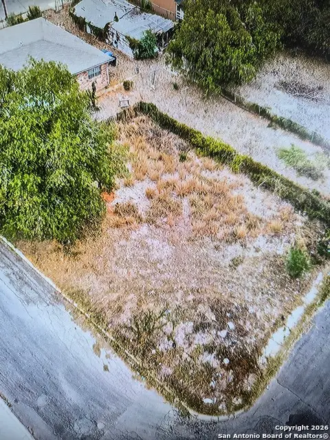 2221 Chihuahua St, San Antonio, TX 78207 - #1