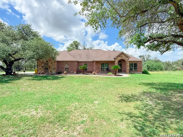 124 County Road 6879, Natalia, TX 78059 - #1
