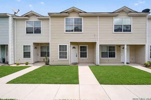 10 Bratton Dr, San Antonio, TX 78245