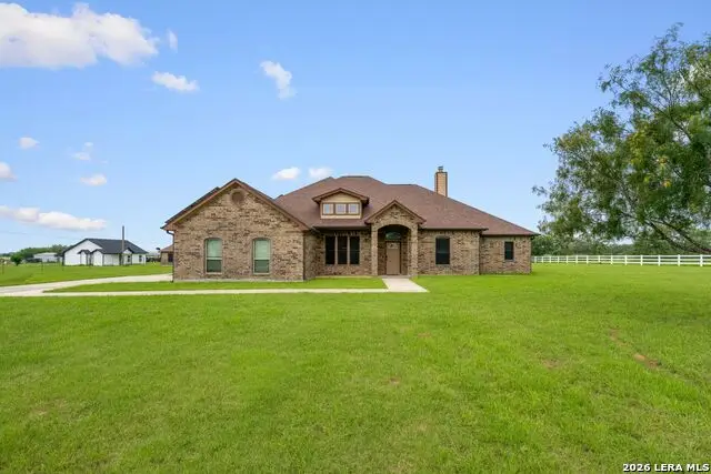 16371 Borregas Rd, Elmendorf, TX 78112 - #1
