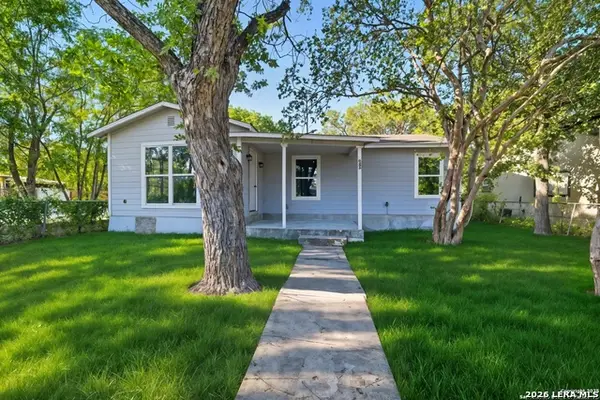 835 Aaron Pl, San Antonio, TX 78221
