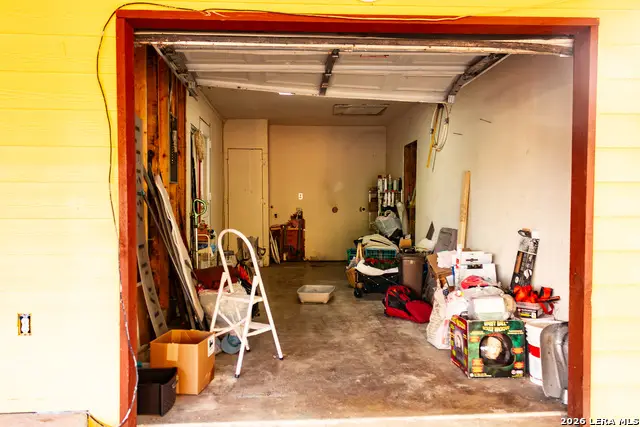 1659 Amanda St, San Antonio, TX 78210 - #2