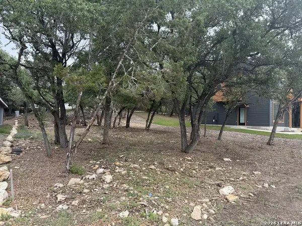 1304 Lonesome, Canyon Lake, TX 78133