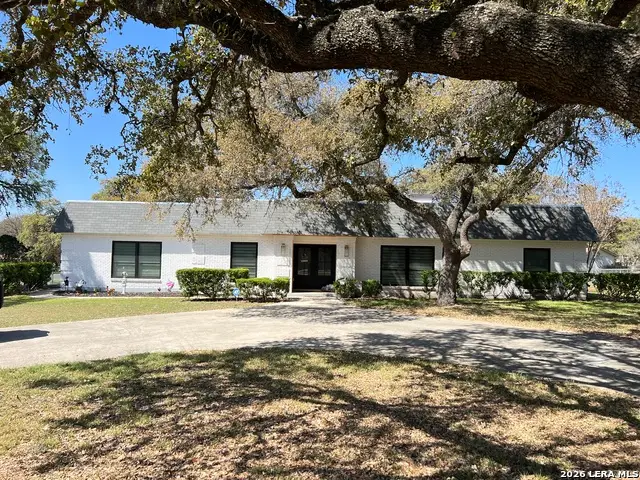 9219 Garden Ridge Dr, San Antonio, TX 78266 - #2