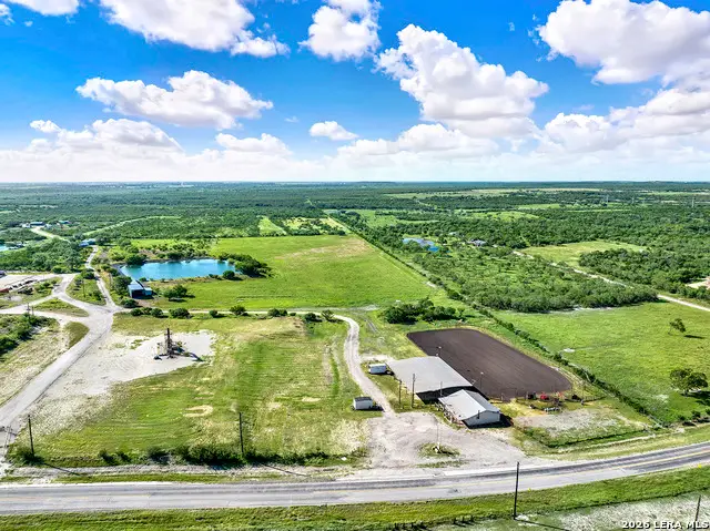 8809 Fm 791, Falls City, TX 78113 - #1