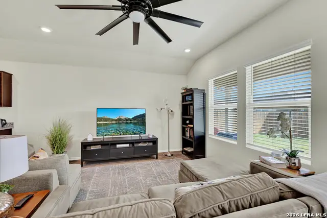 113 Moonrise Dr, San Marcos, TX 78666 - #3