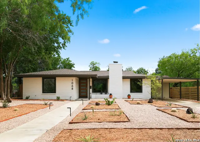 1068 Ivy Ln, Terrell Hills, TX 78209 - #1