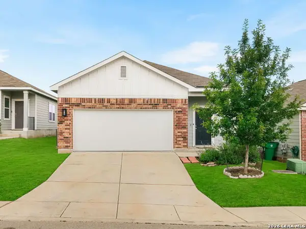 13536 Lunar Lgt, St Hedwig, TX 78152