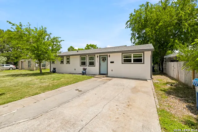 315 Mimosa St, Kerrville, TX 78028 - #1