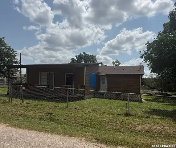 149 Live Oak Ln, Lakehills, TX 78063 - #1