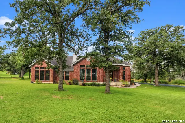 124 Rosewood Dr, La Vernia, TX 78121 - #2